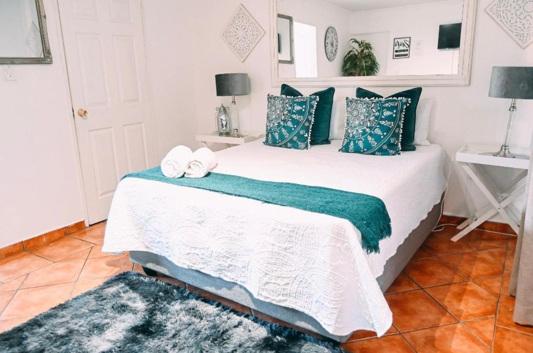 Zhantique Guest House 1- Unit 5 บ็อคสเบิร์ก ภายนอก รูปภาพ