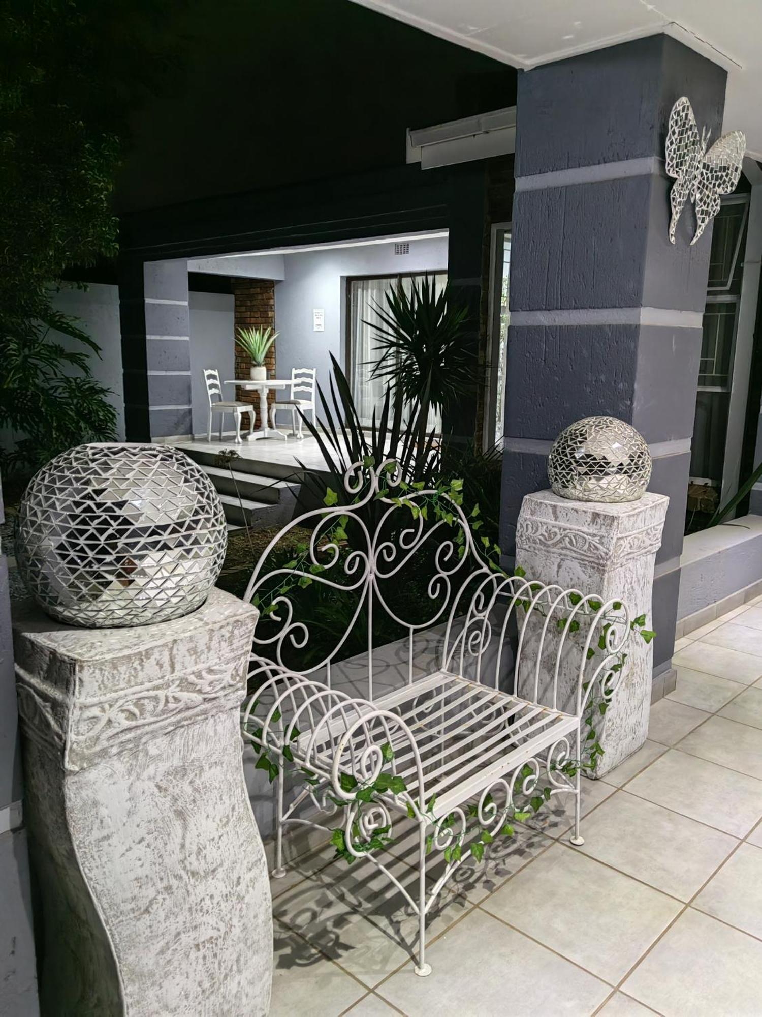 Zhantique Guest House 1- Unit 5 บ็อคสเบิร์ก ภายนอก รูปภาพ