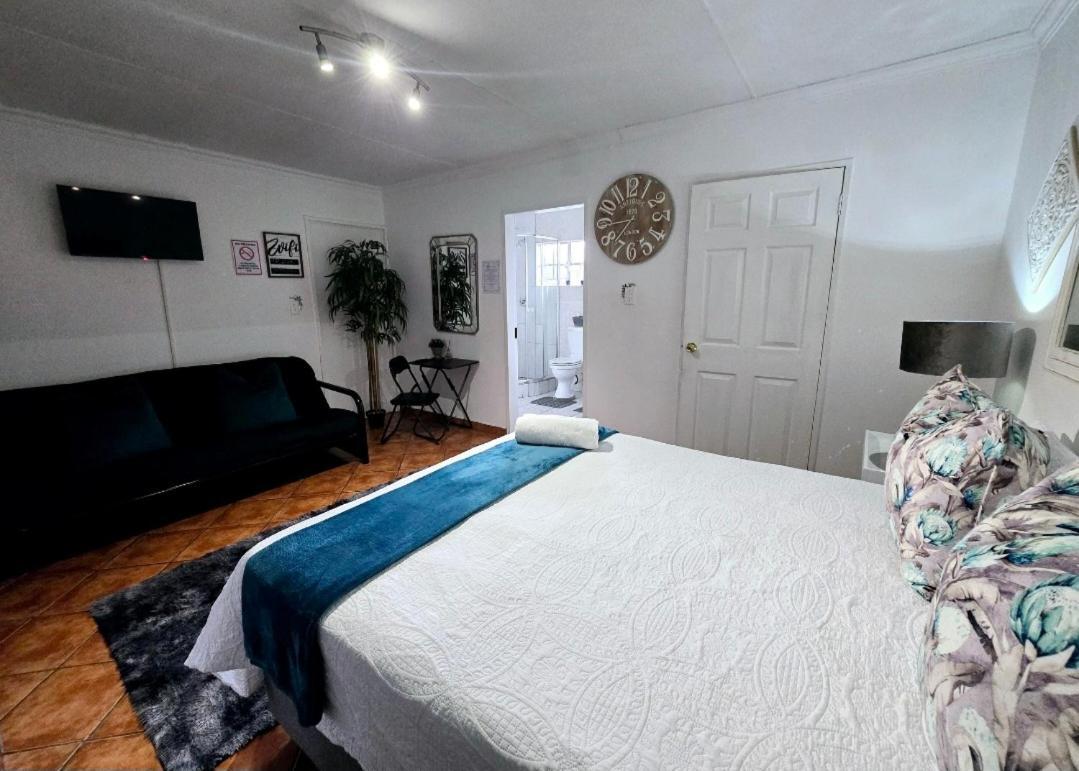 Zhantique Guest House 1- Unit 5 บ็อคสเบิร์ก ภายนอก รูปภาพ